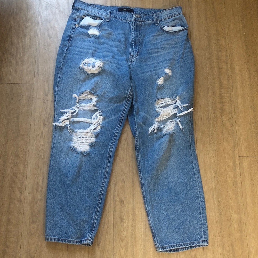Aeropostale Light Blue Distressed Boyfriend Jeans